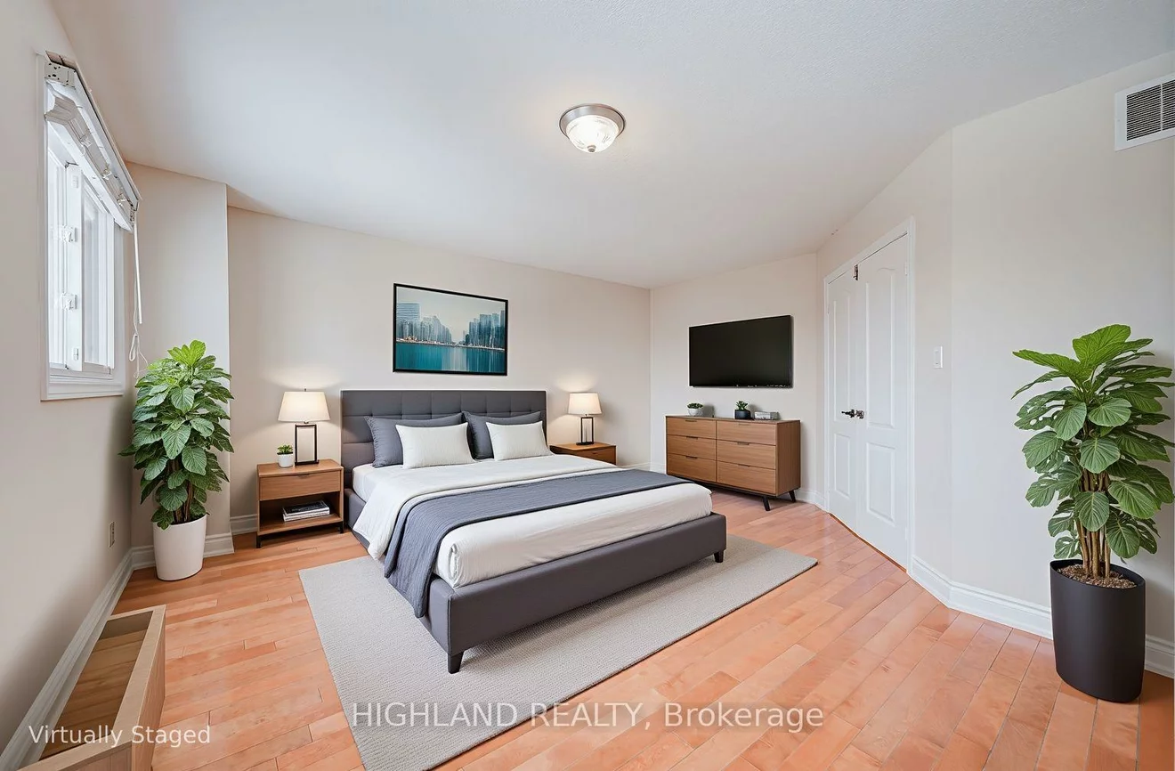 5191, Warwickshire, East Credit, Mississauga