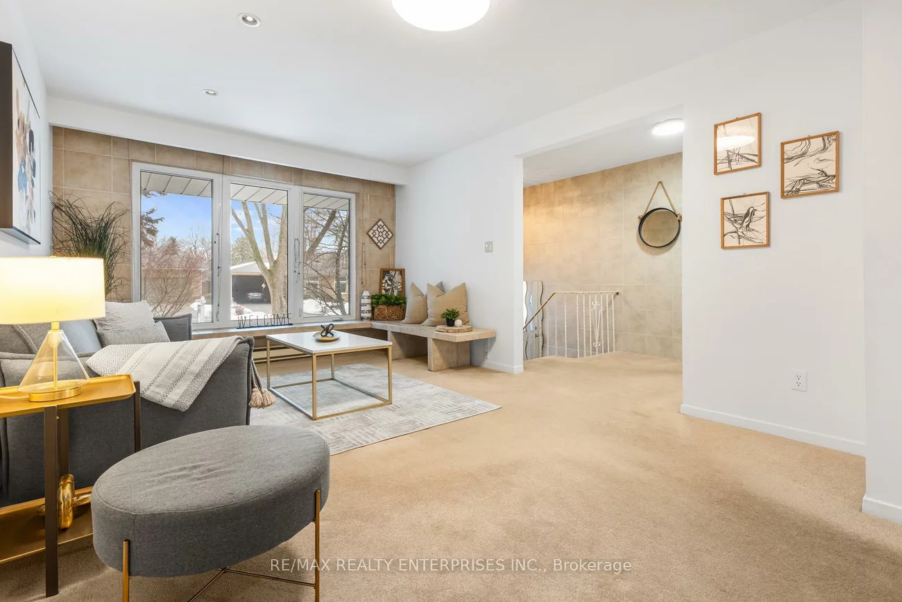 1364, Everall, Clarkson, Mississauga