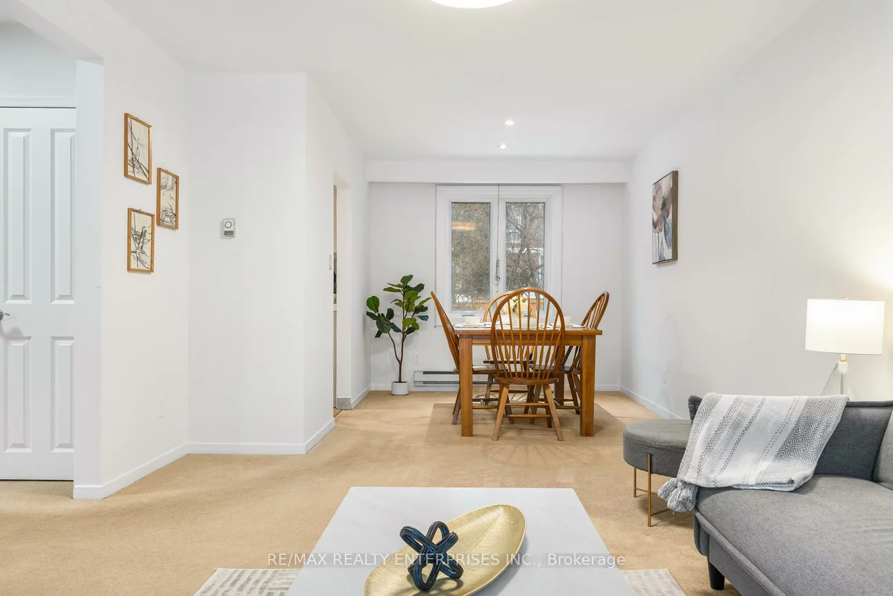 1364, Everall, Clarkson, Mississauga