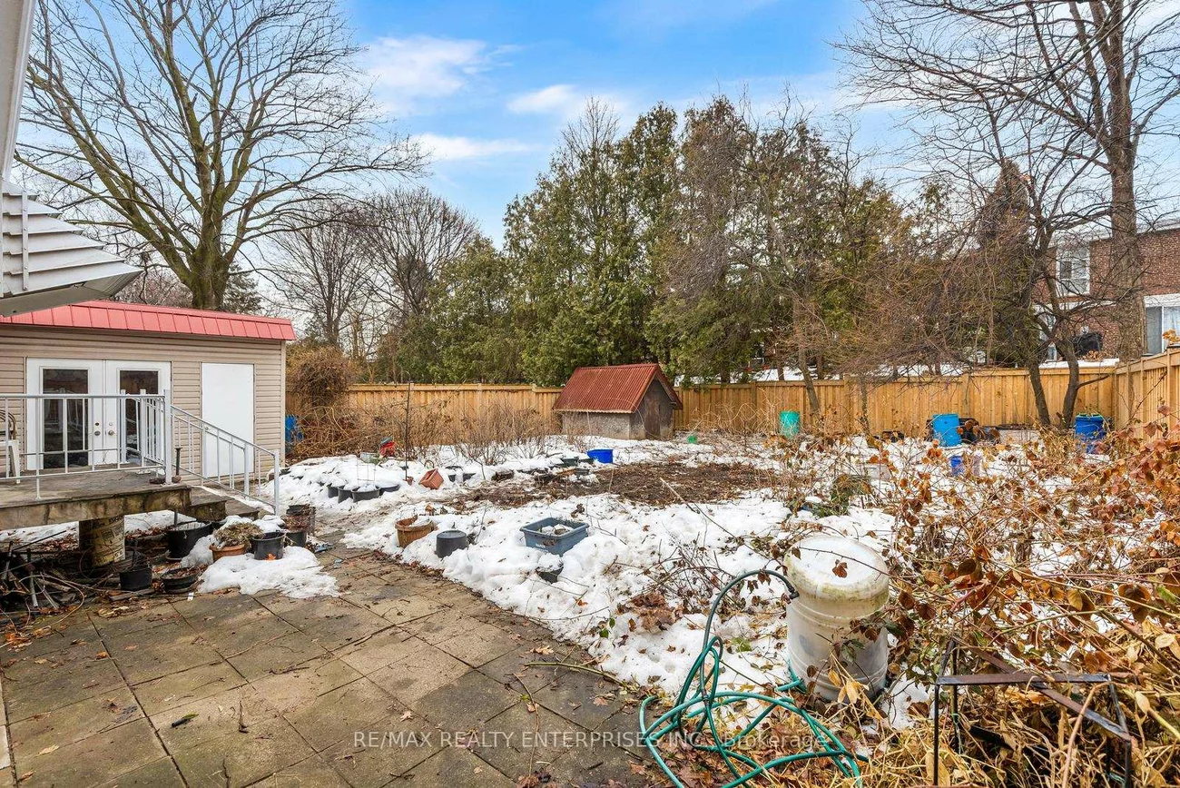 1364, Everall, Clarkson, Mississauga