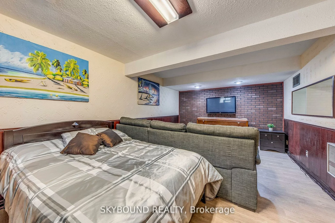 3438, Martins Pine, Erin Mills, Mississauga