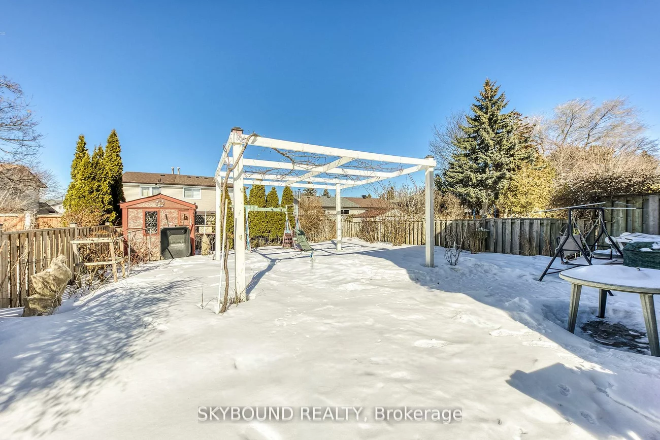 3438, Martins Pine, Erin Mills, Mississauga