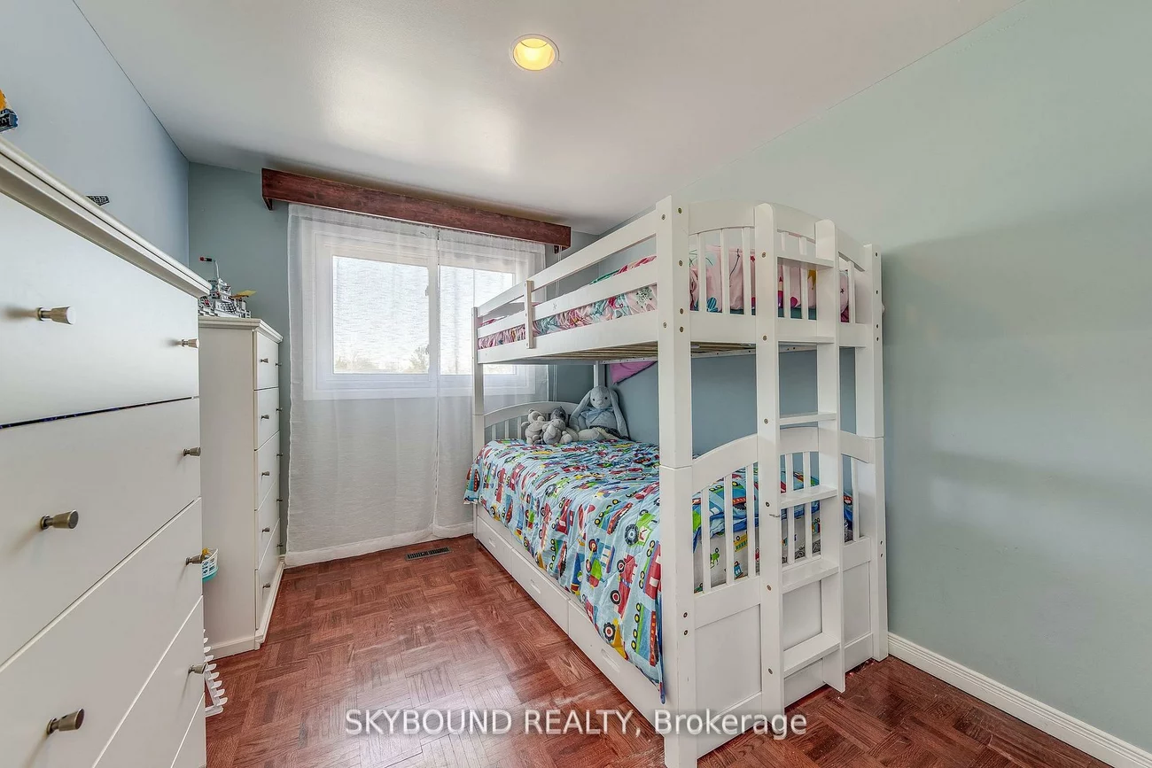 3438, Martins Pine, Erin Mills, Mississauga