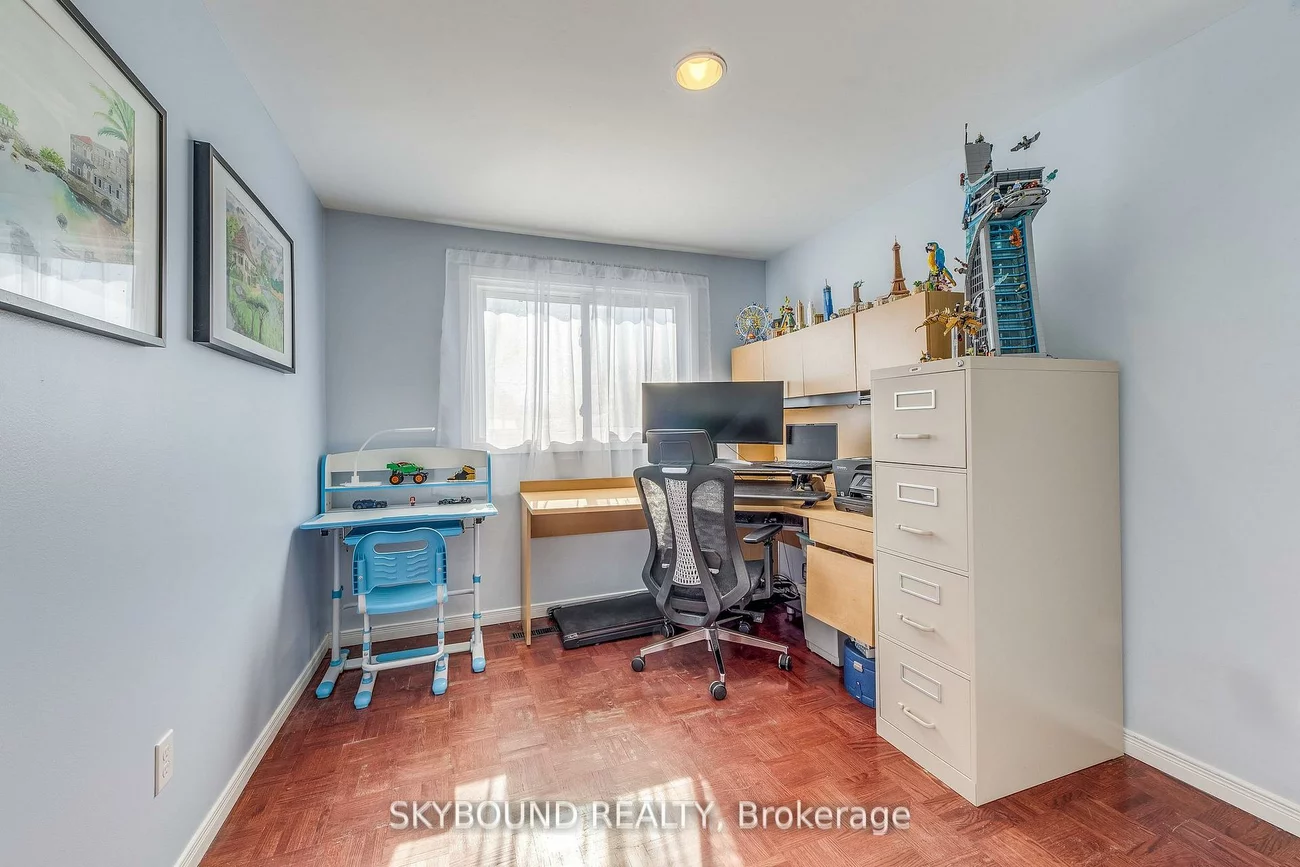 3438, Martins Pine, Erin Mills, Mississauga