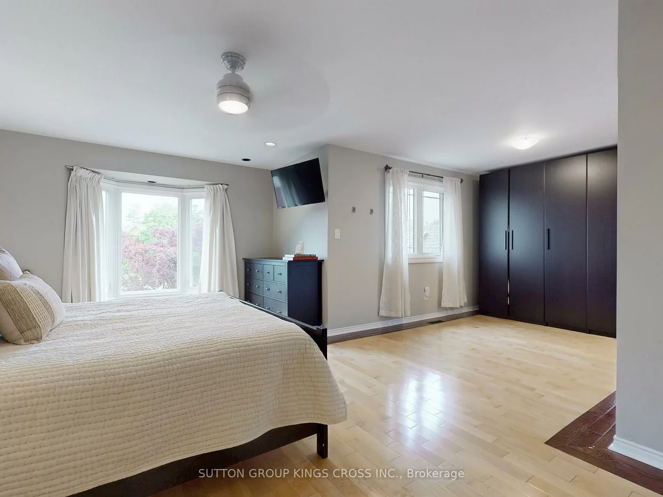 2730, Hammond, Sheridan, Mississauga