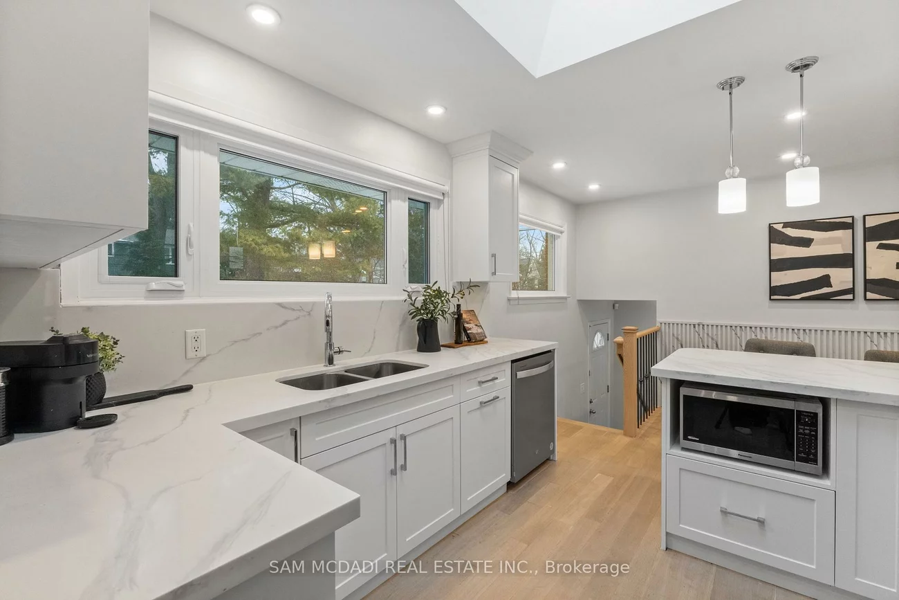 1639, Truscott, Lorne Park, Mississauga