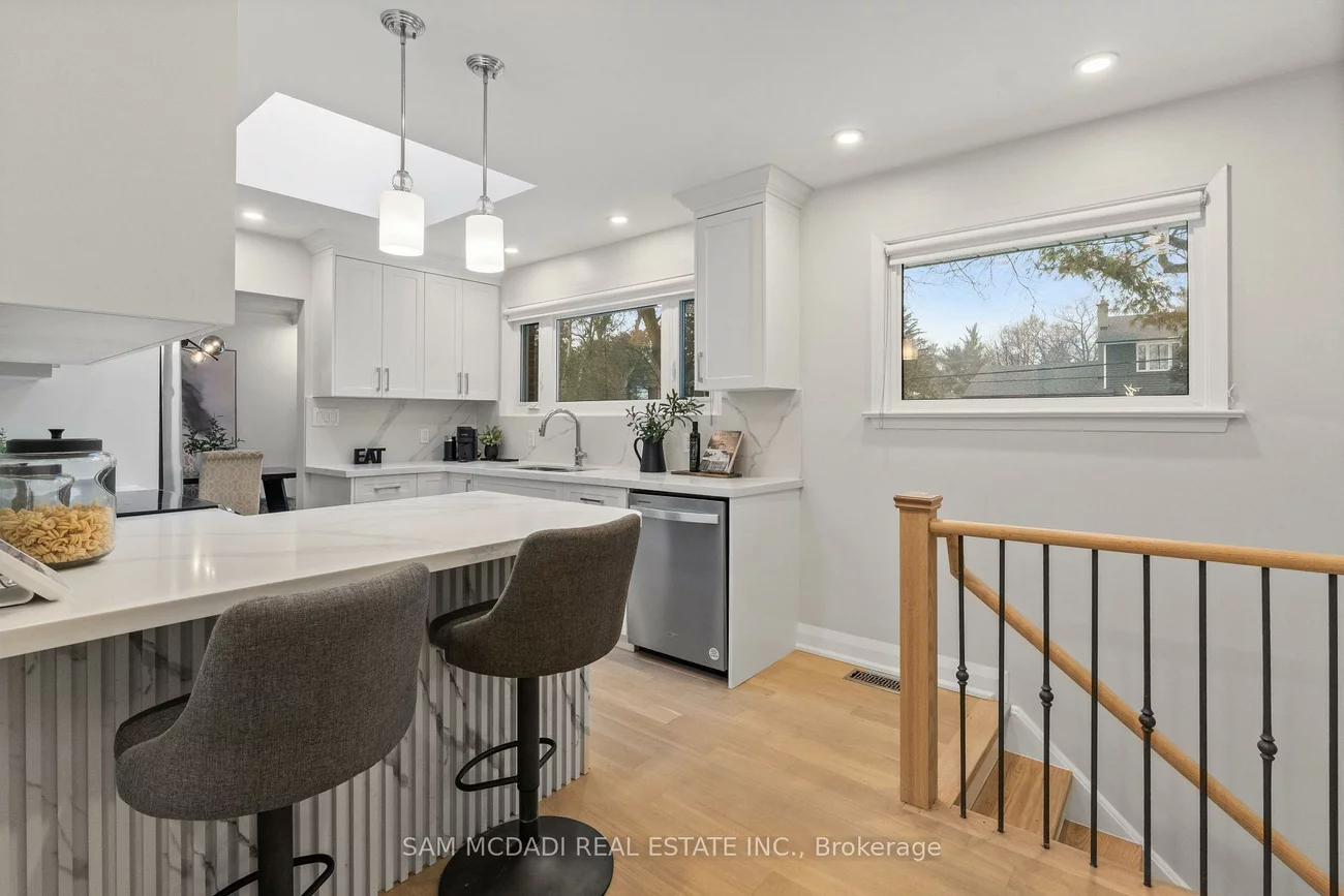 1639, Truscott, Lorne Park, Mississauga