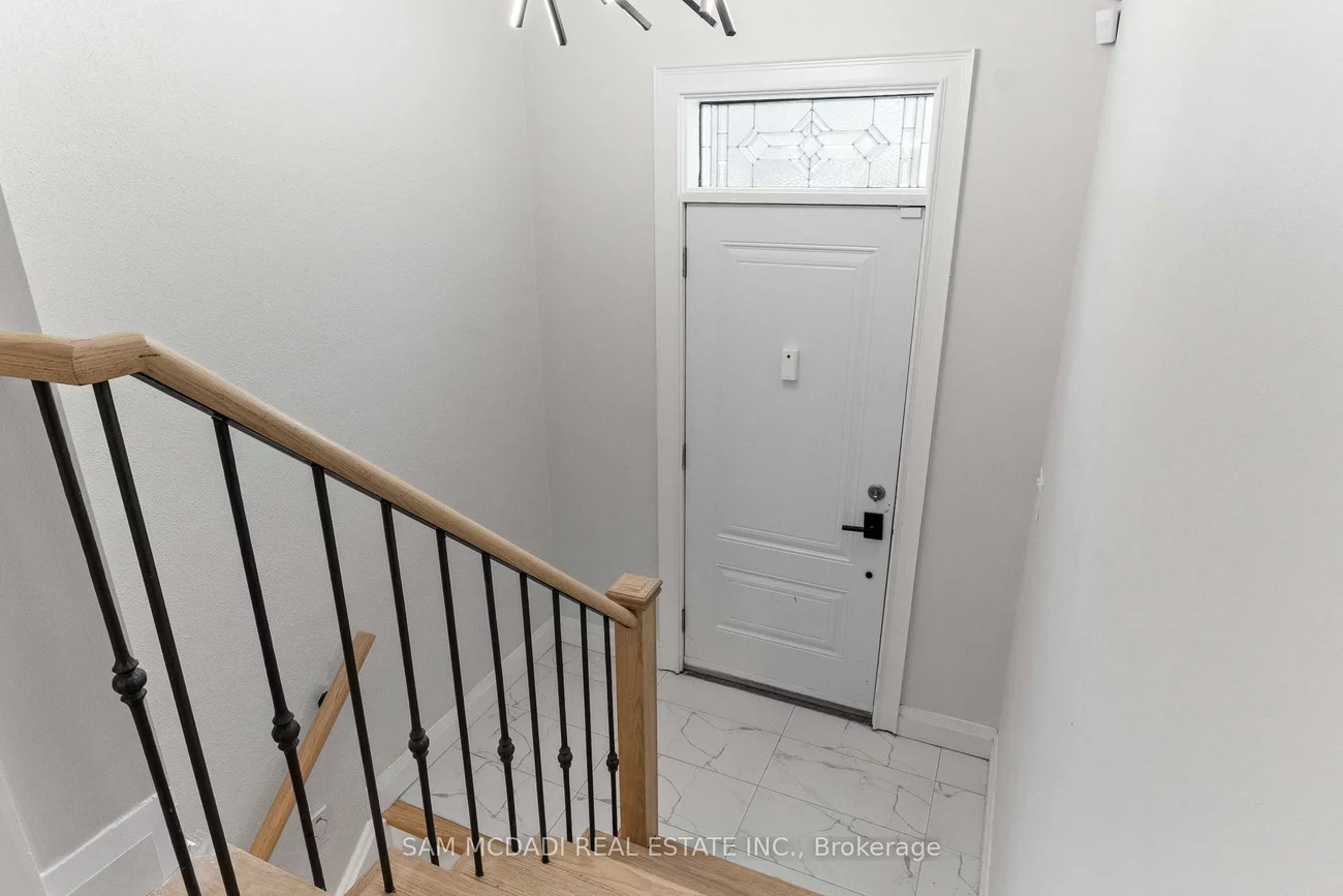 1639, Truscott, Lorne Park, Mississauga