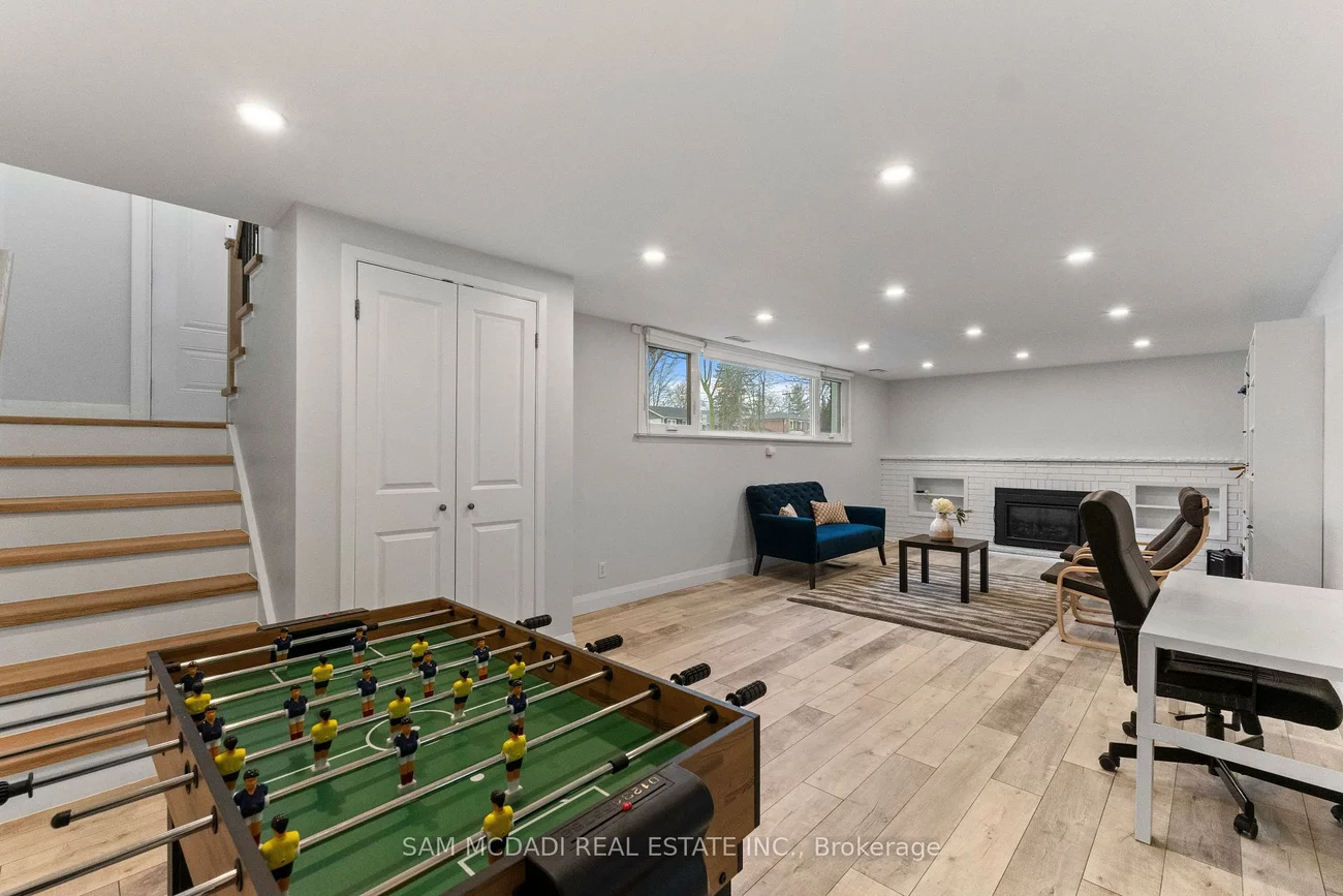 1639, Truscott, Lorne Park, Mississauga