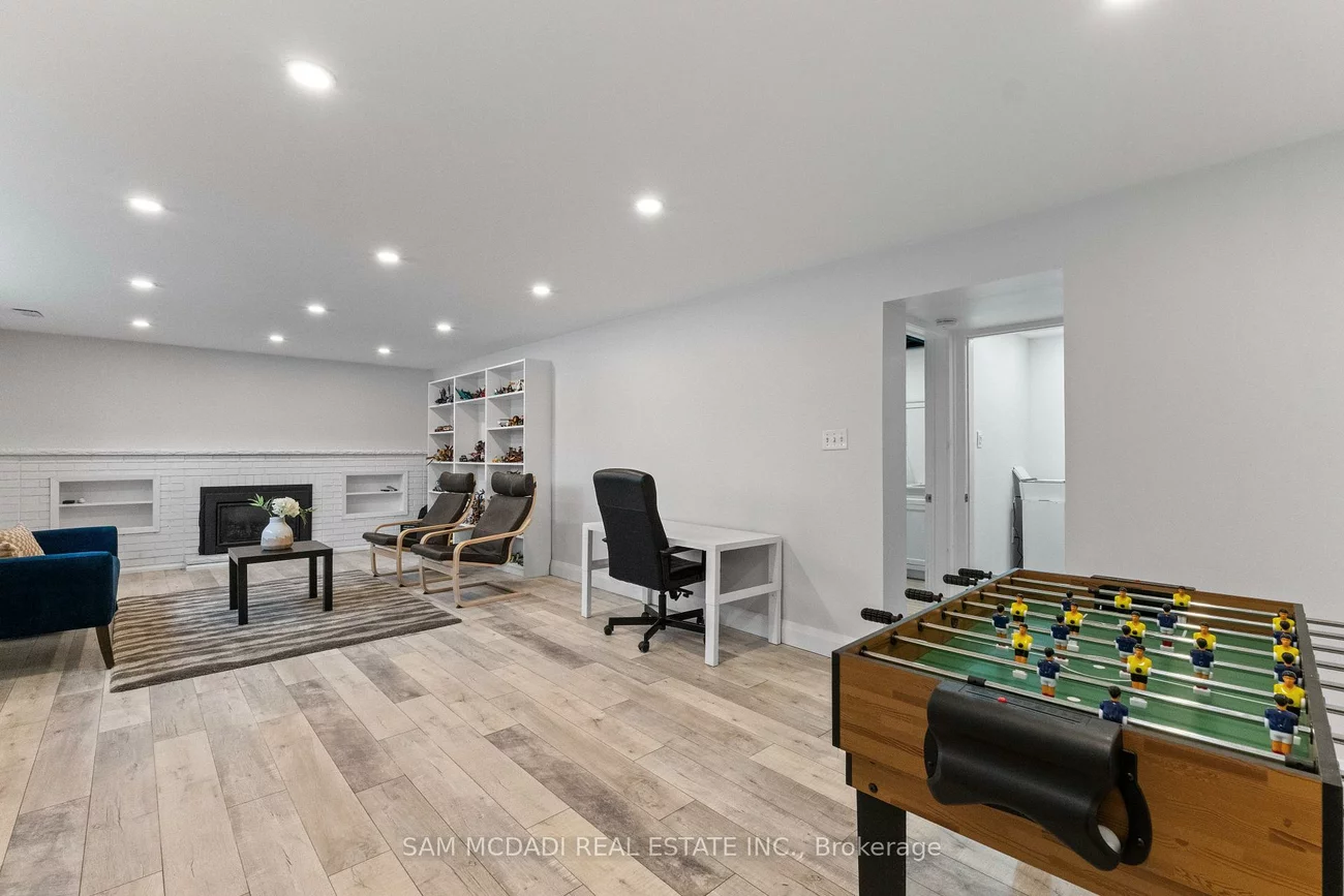 1639, Truscott, Lorne Park, Mississauga