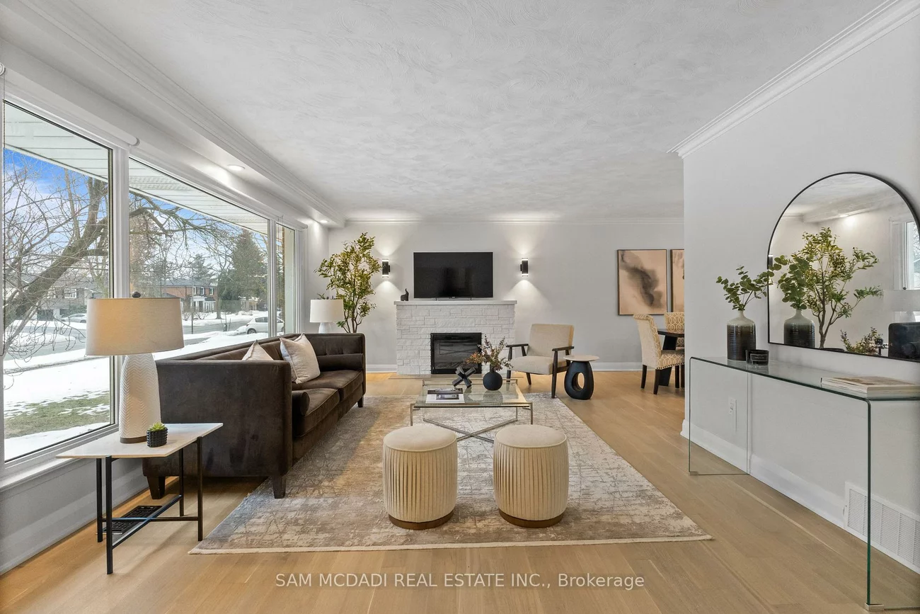 1639, Truscott, Lorne Park, Mississauga