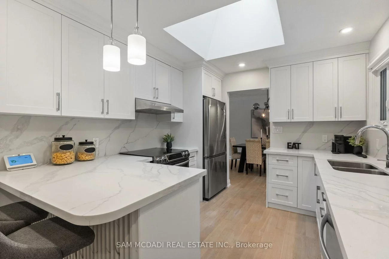 1639, Truscott, Lorne Park, Mississauga