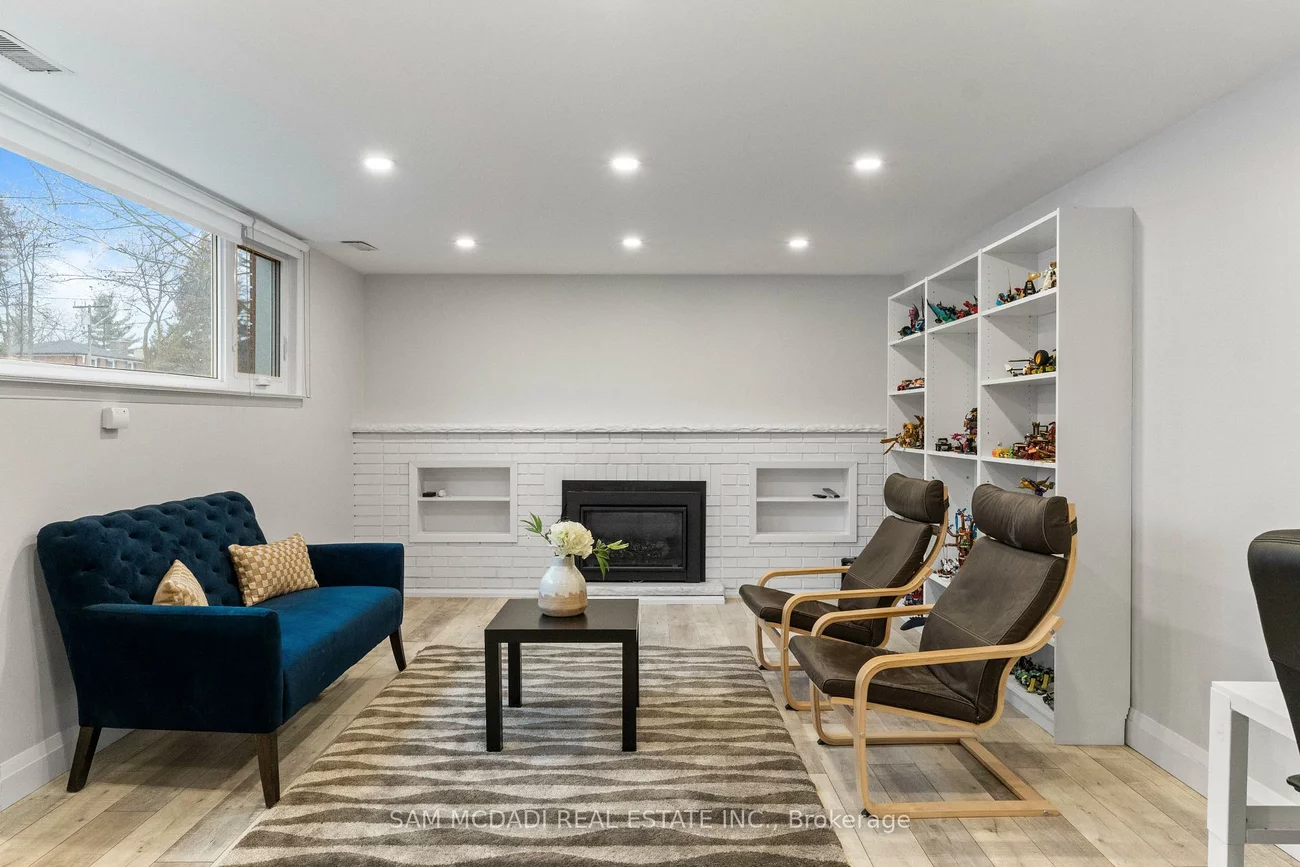 1639, Truscott, Lorne Park, Mississauga