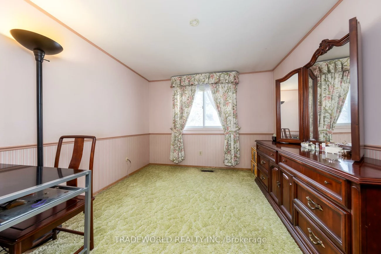 1924, Steepbank, Applewood, Mississauga