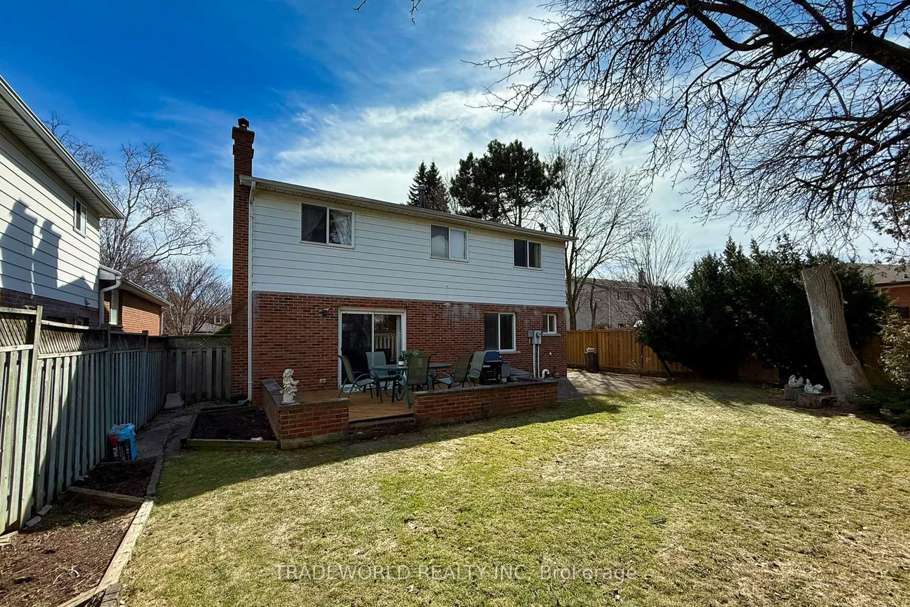 1924, Steepbank, Applewood, Mississauga