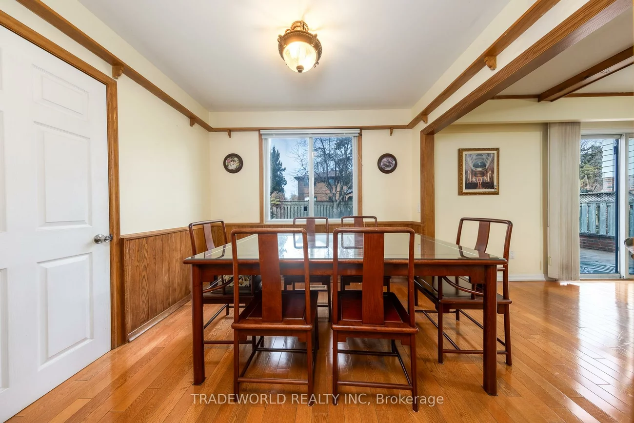 1924, Steepbank, Applewood, Mississauga