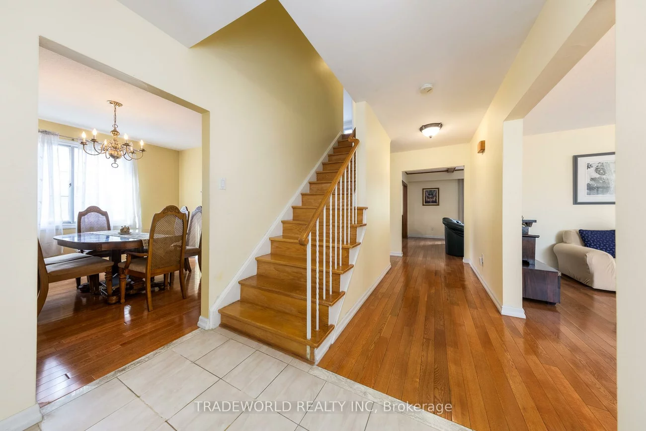 1924, Steepbank, Applewood, Mississauga