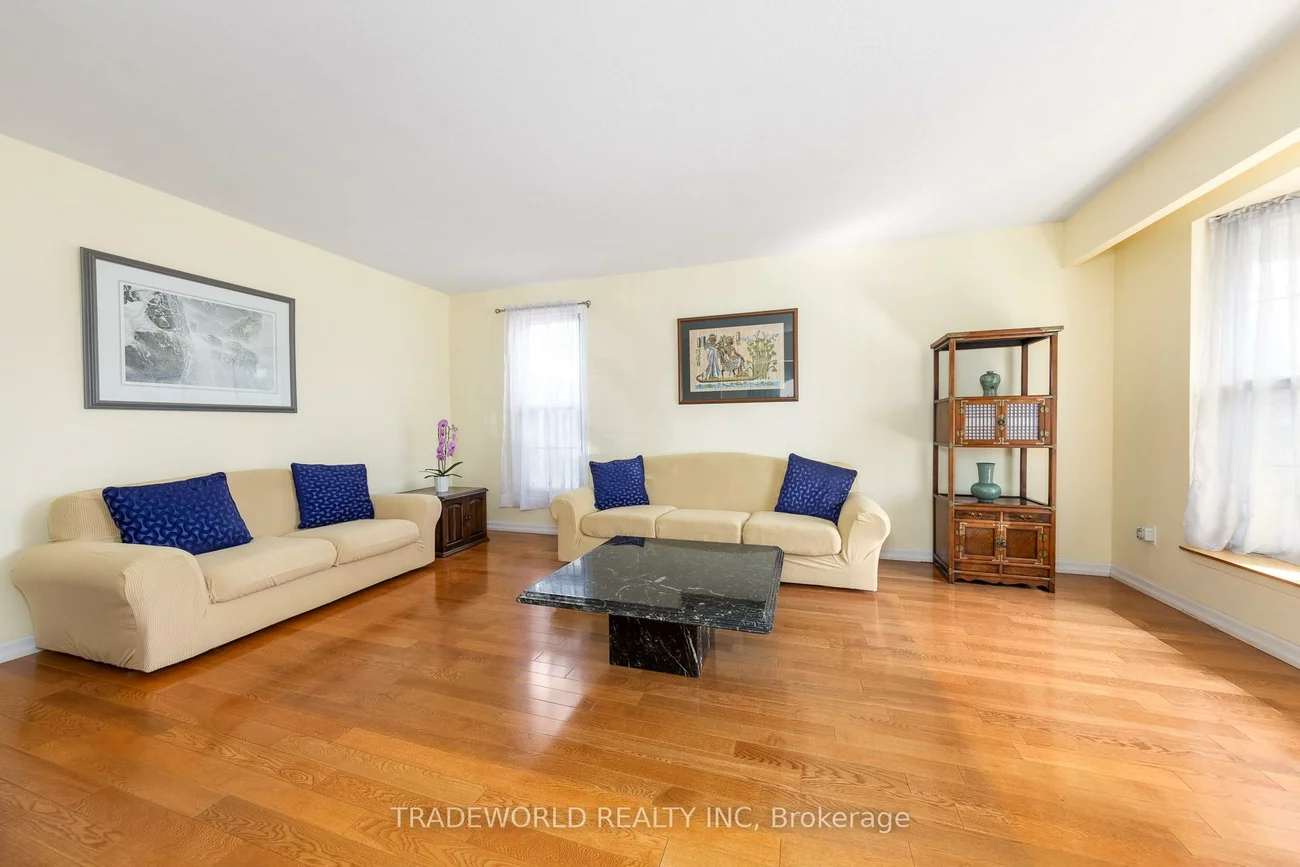 1924, Steepbank, Applewood, Mississauga