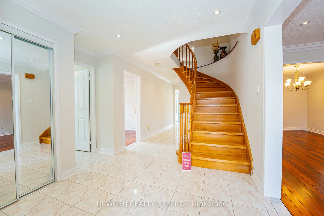 609, Yorkminster, Hurontario, Mississauga