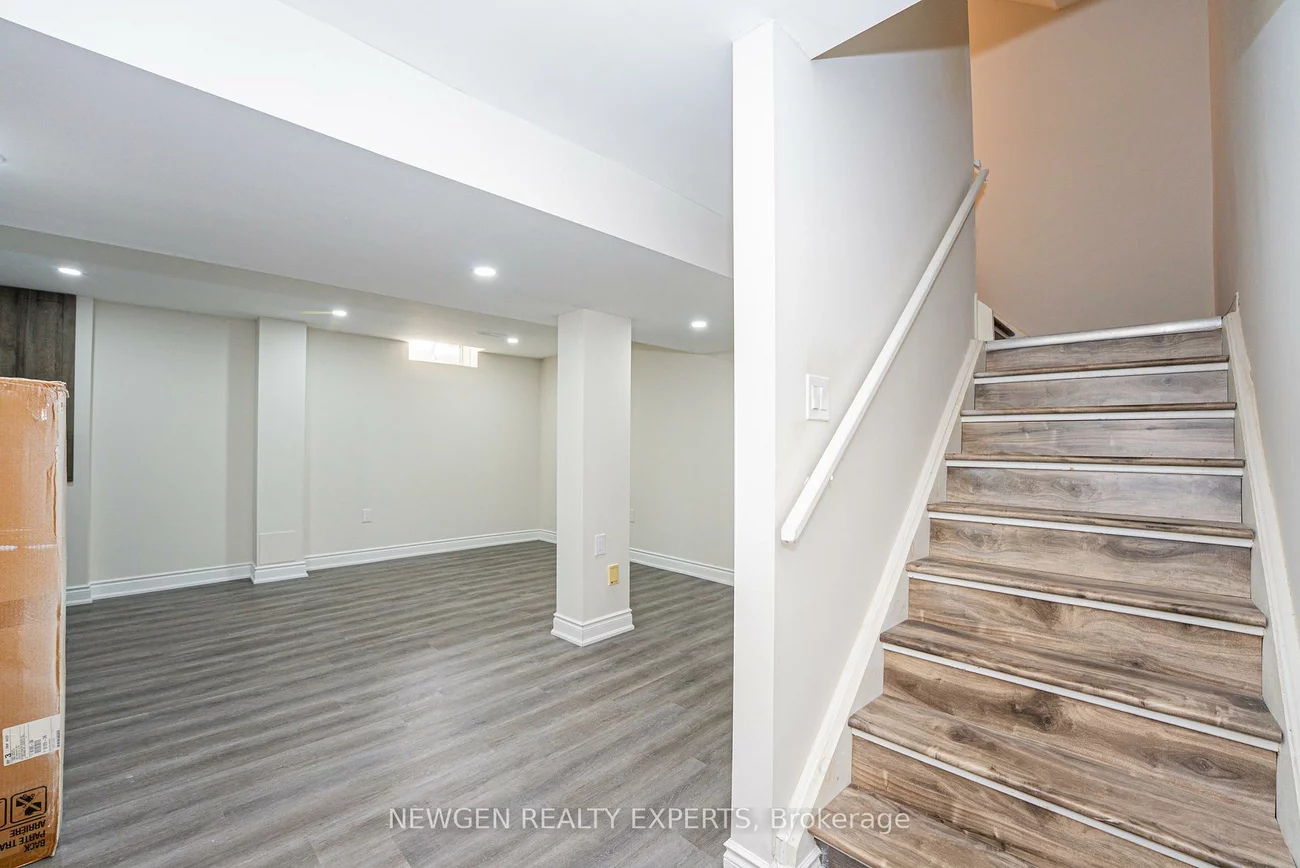 609, Yorkminster, Hurontario, Mississauga