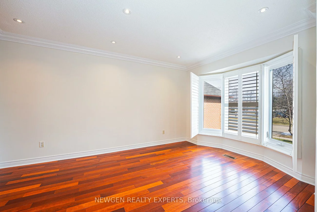 609, Yorkminster, Hurontario, Mississauga