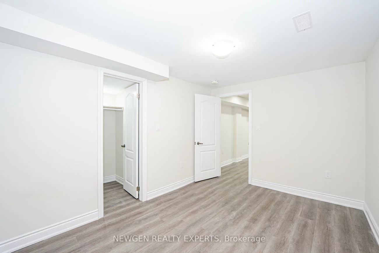 609, Yorkminster, Hurontario, Mississauga