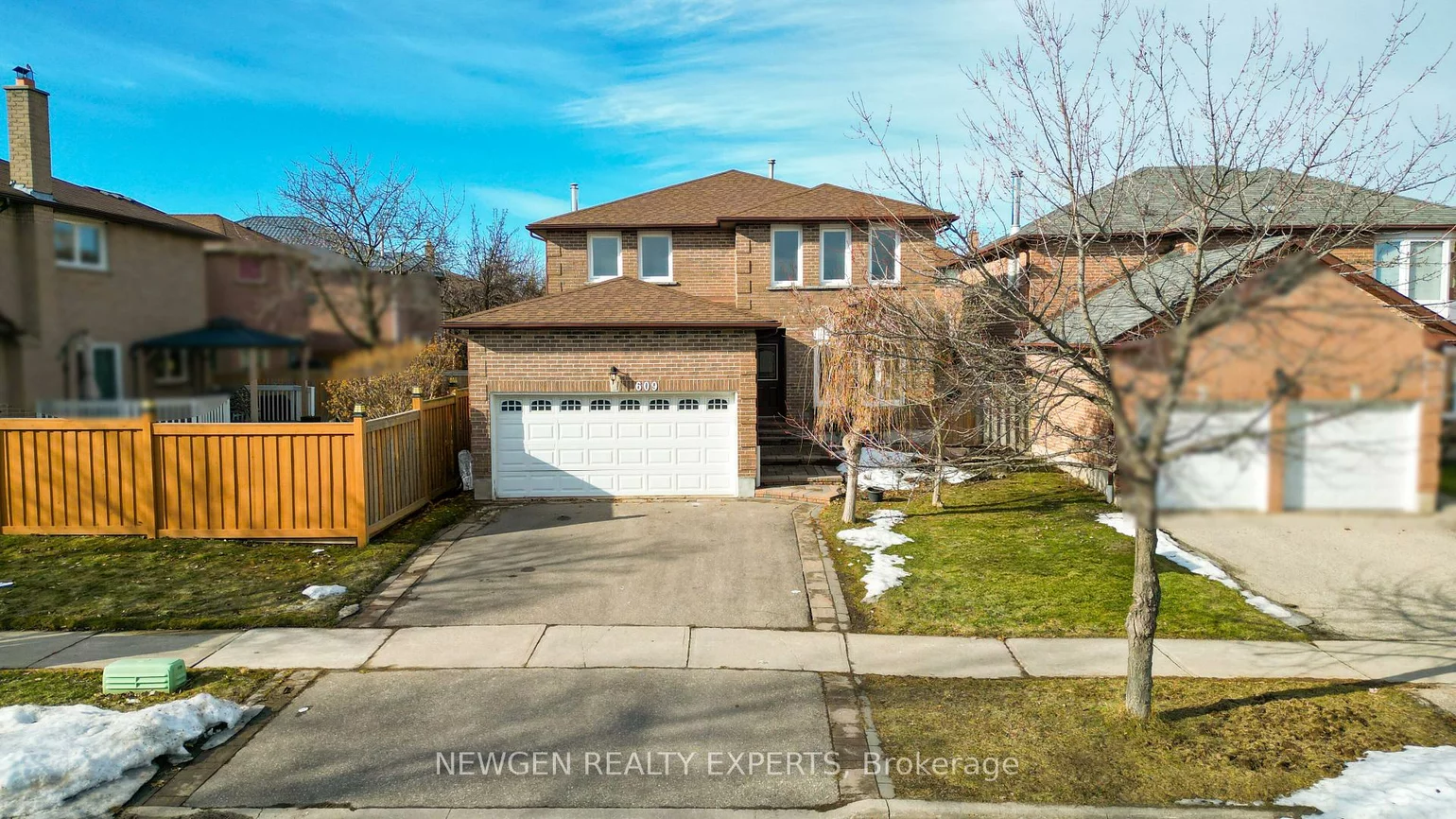 609, Yorkminster, Hurontario, Mississauga
