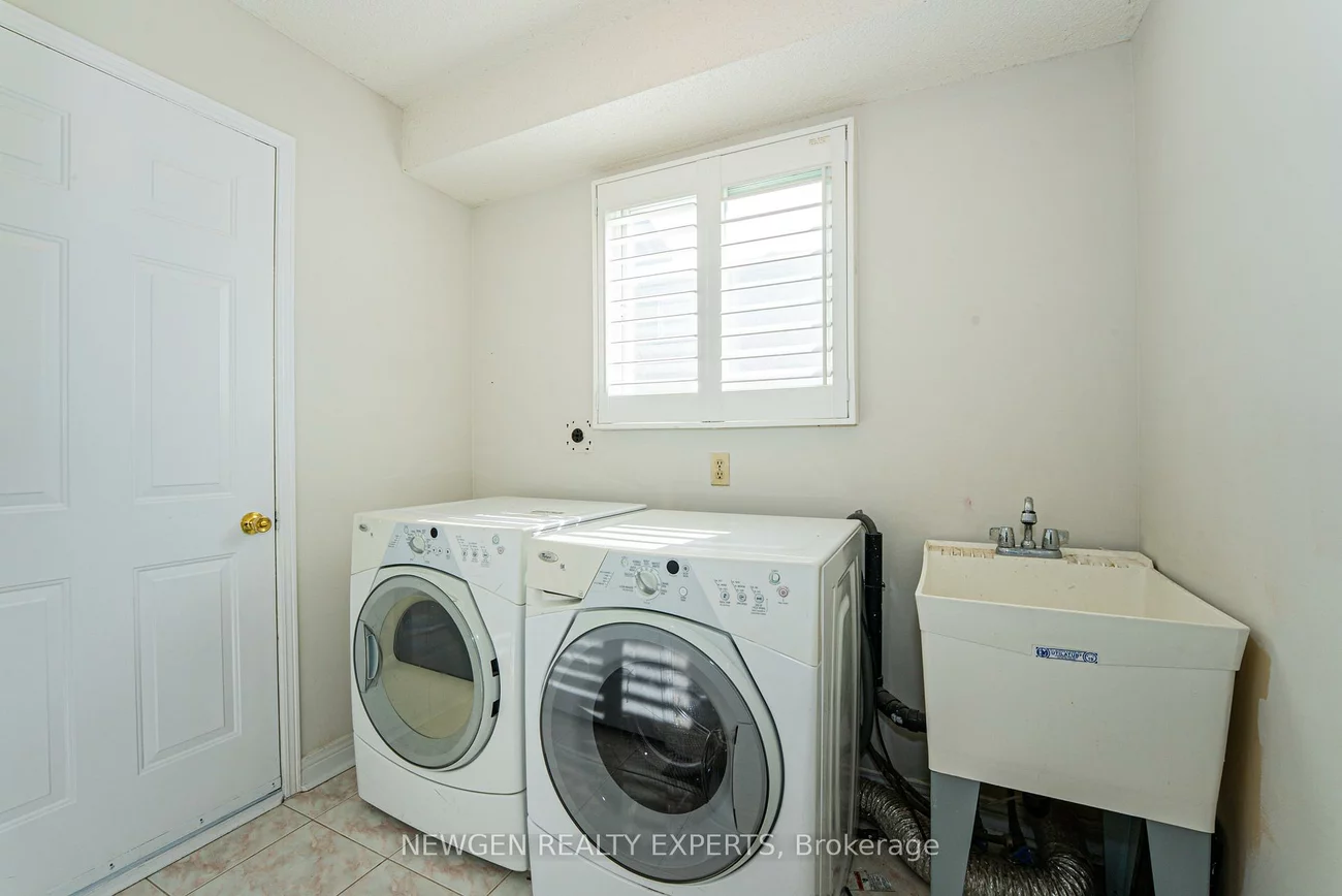 609, Yorkminster, Hurontario, Mississauga