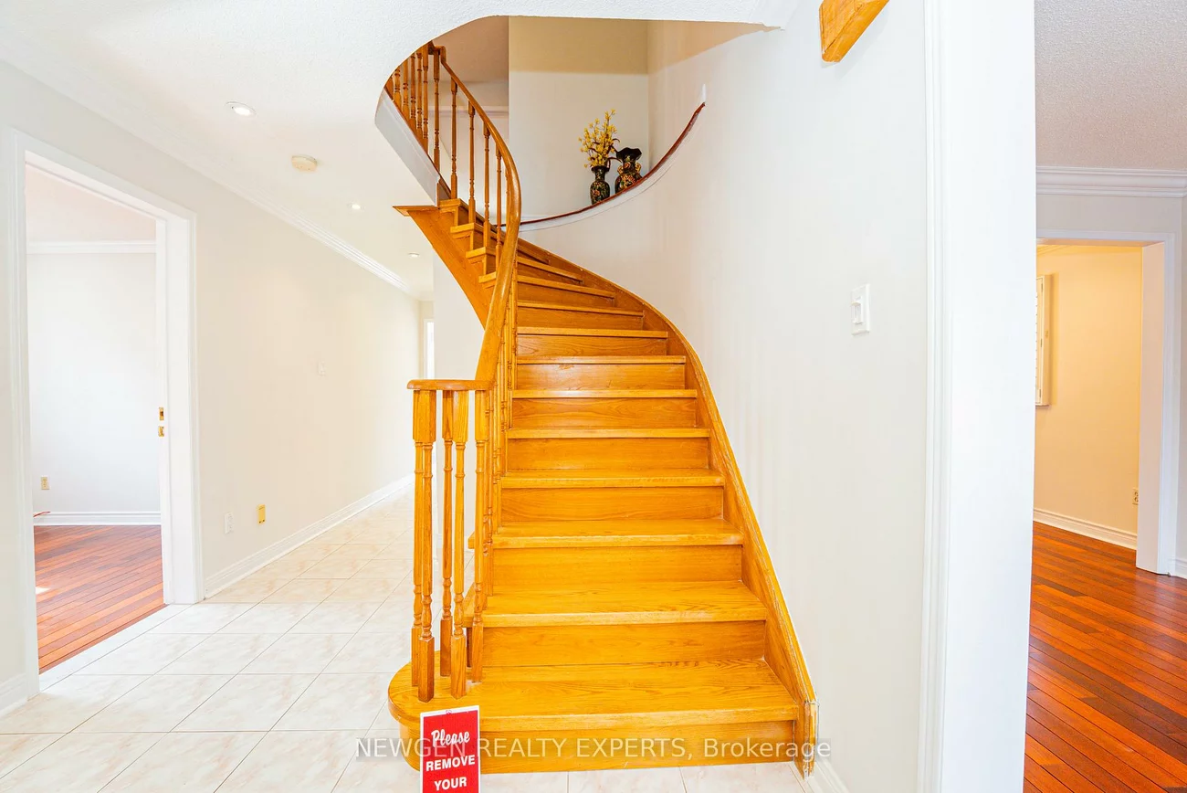 609, Yorkminster, Hurontario, Mississauga