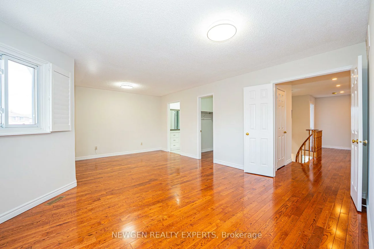 609, Yorkminster, Hurontario, Mississauga