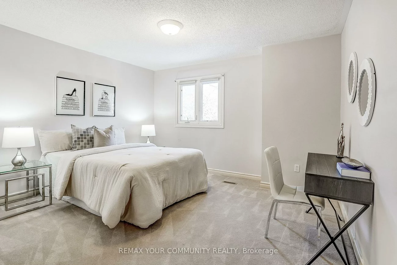 2629, Burnford, Central Erin Mills, Mississauga