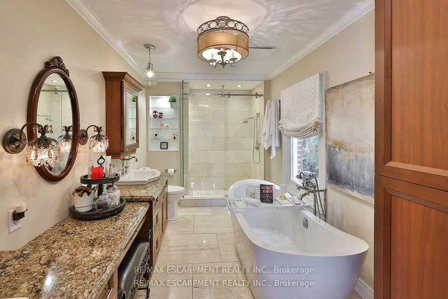 3555, Kingbird, Erin Mills, Mississauga