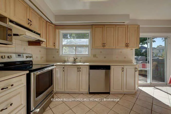 2220, Springfield, Sheridan, Mississauga