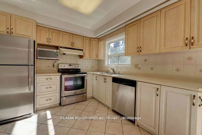 2220, Springfield, Sheridan, Mississauga