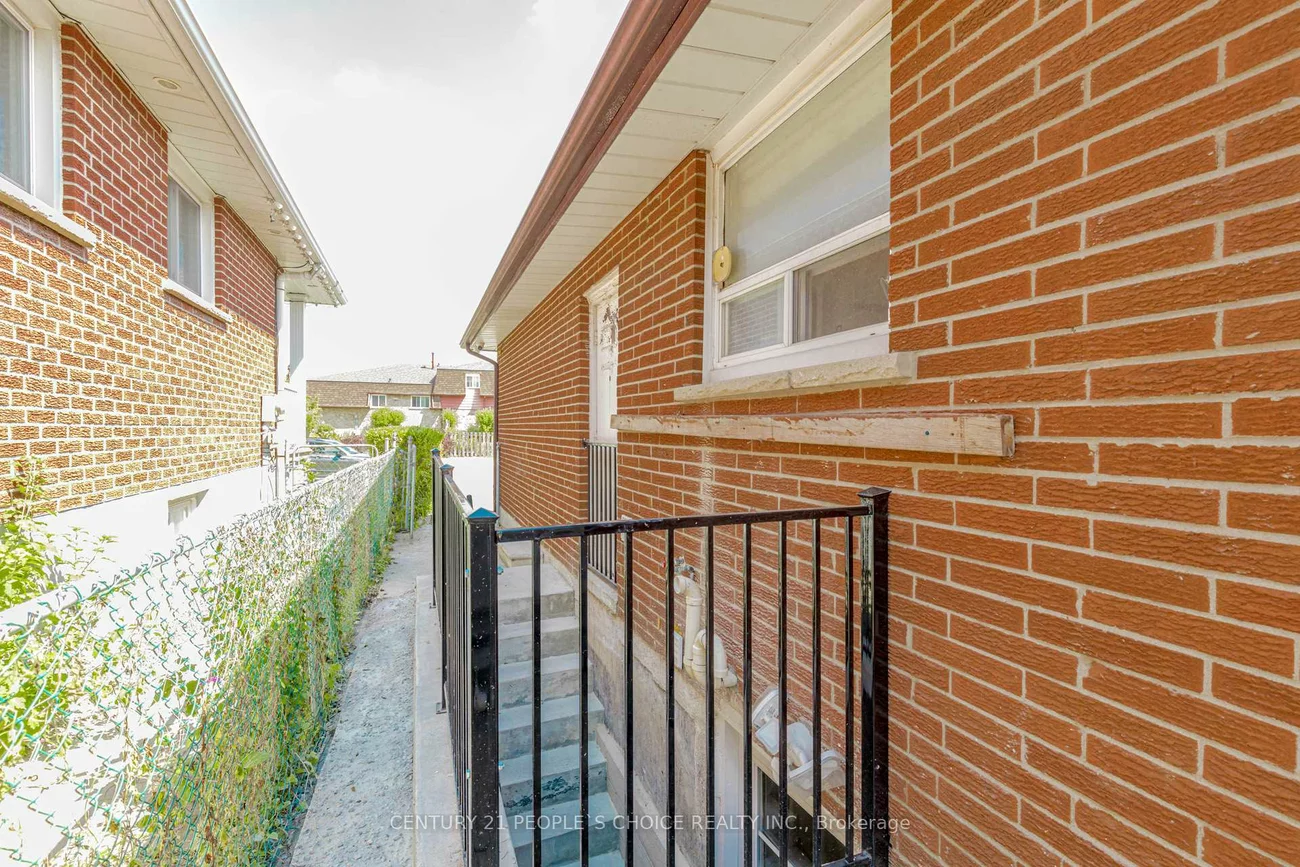 4104, Brandon, Malton, Mississauga