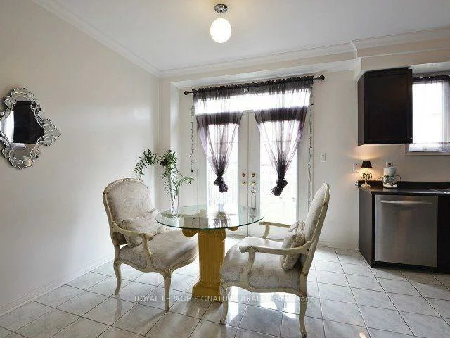 67, Breton, Hurontario, Mississauga