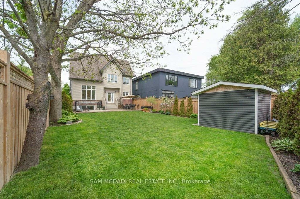 38, Pine, Port Credit, Mississauga