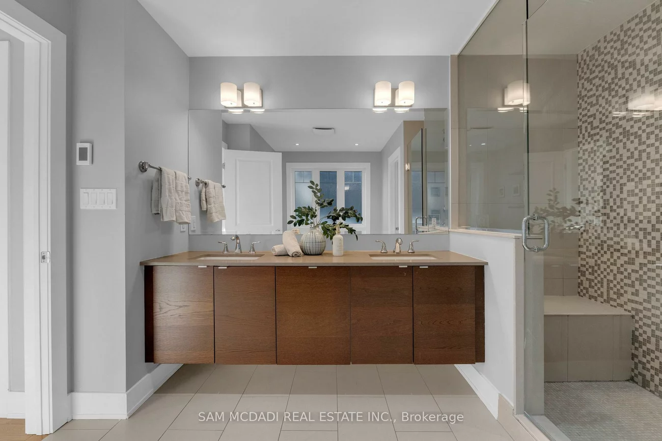 38, Pine, Port Credit, Mississauga