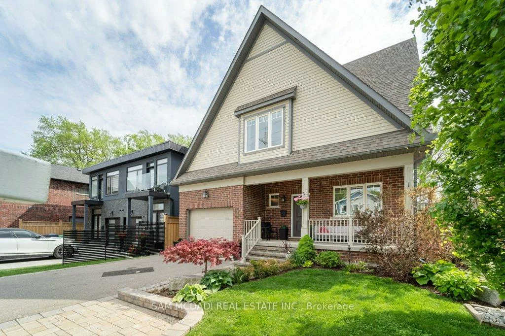 38, Pine, Port Credit, Mississauga