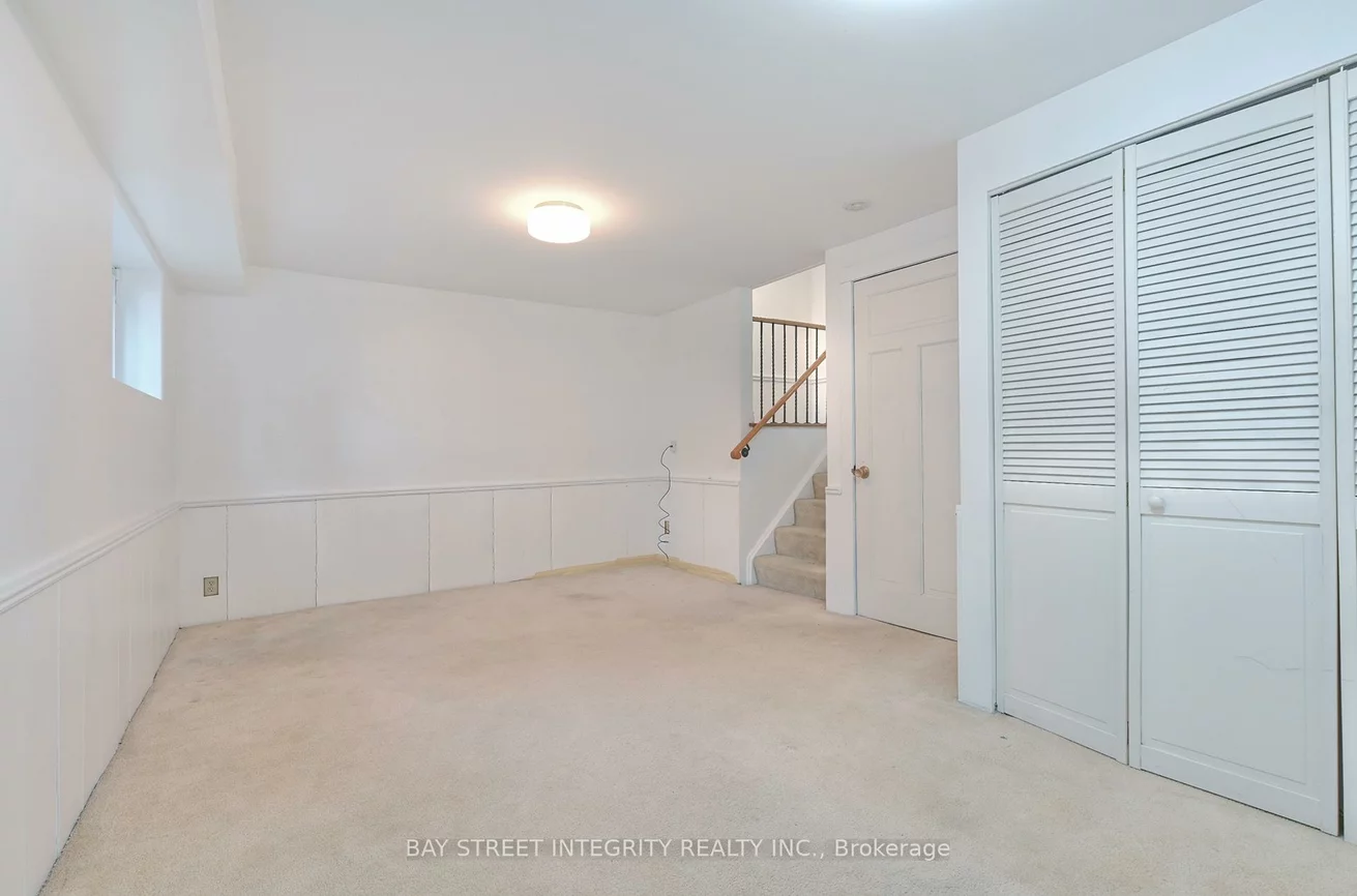 976, Raintree, Lorne Park, Mississauga