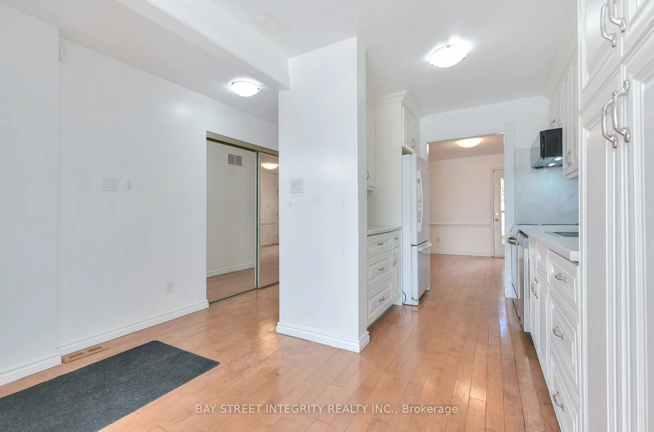 976, Raintree, Lorne Park, Mississauga