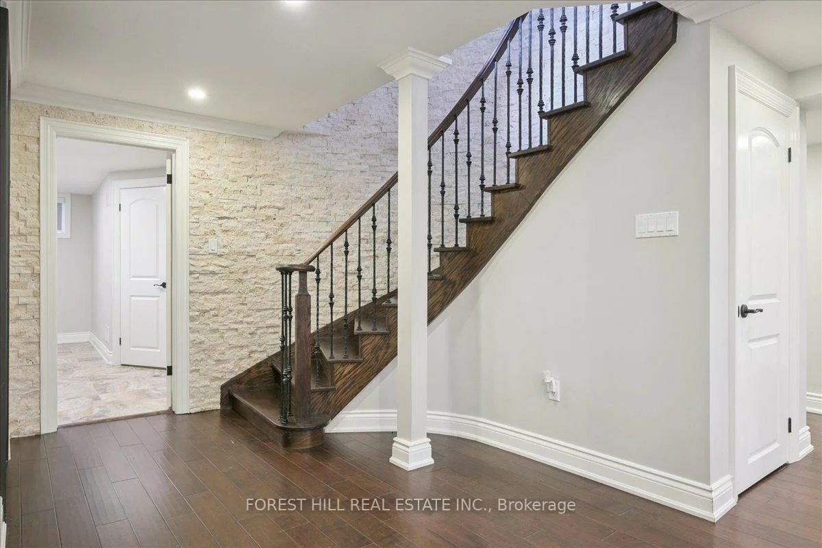 2579, Kenna, Sheridan, Mississauga