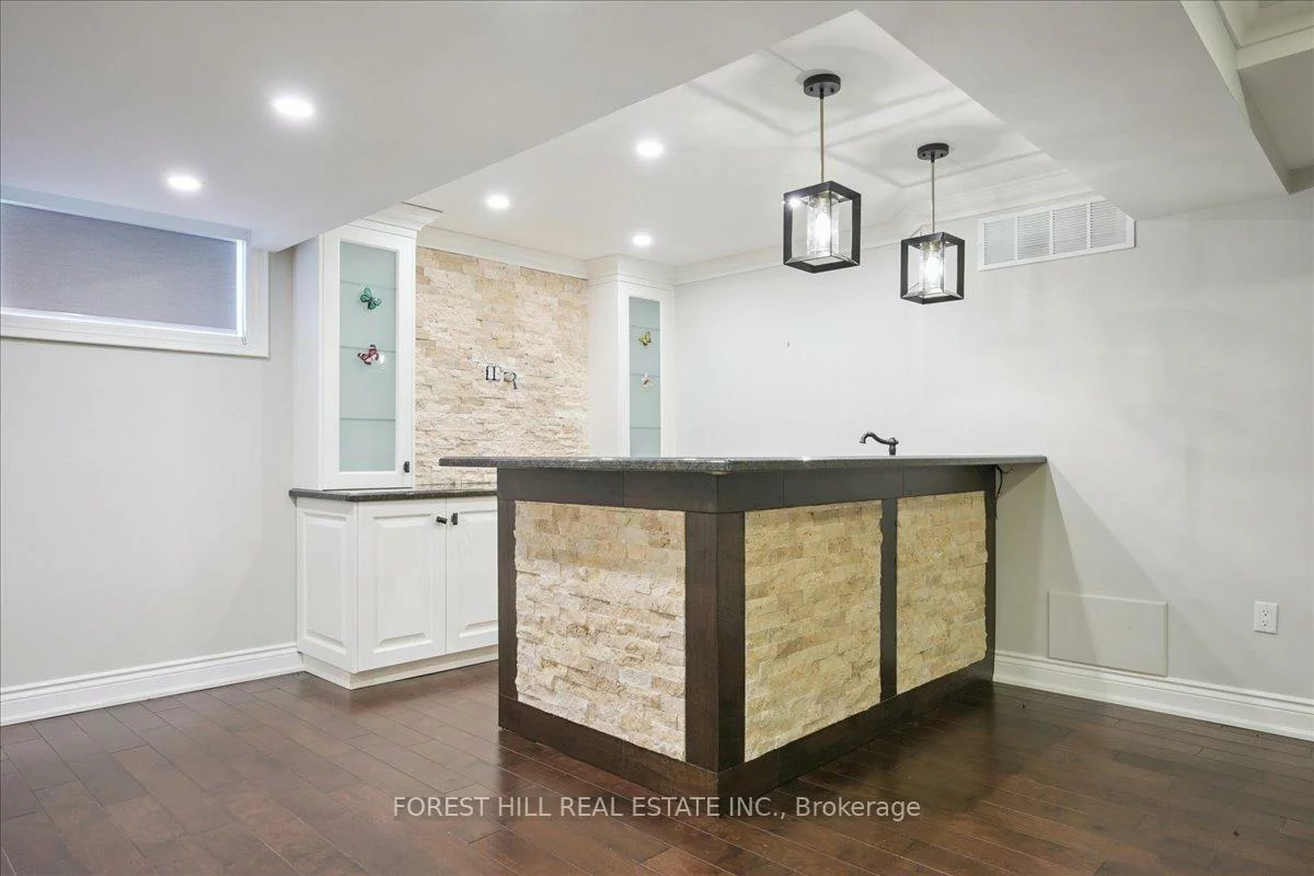 2579, Kenna, Sheridan, Mississauga