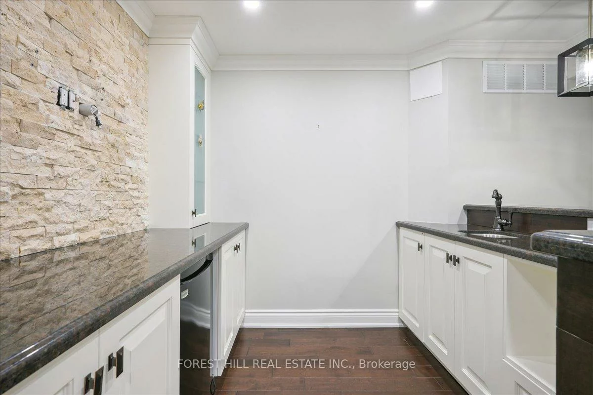 2579, Kenna, Sheridan, Mississauga