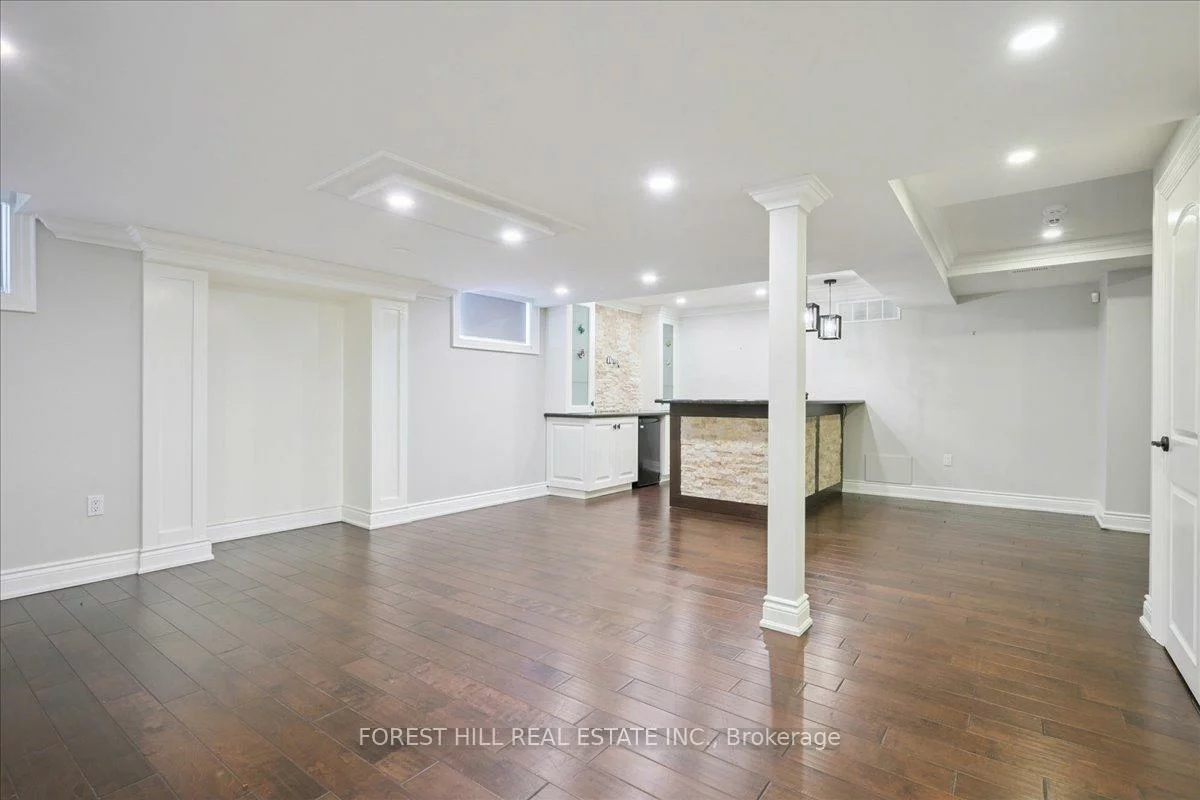 2579, Kenna, Sheridan, Mississauga