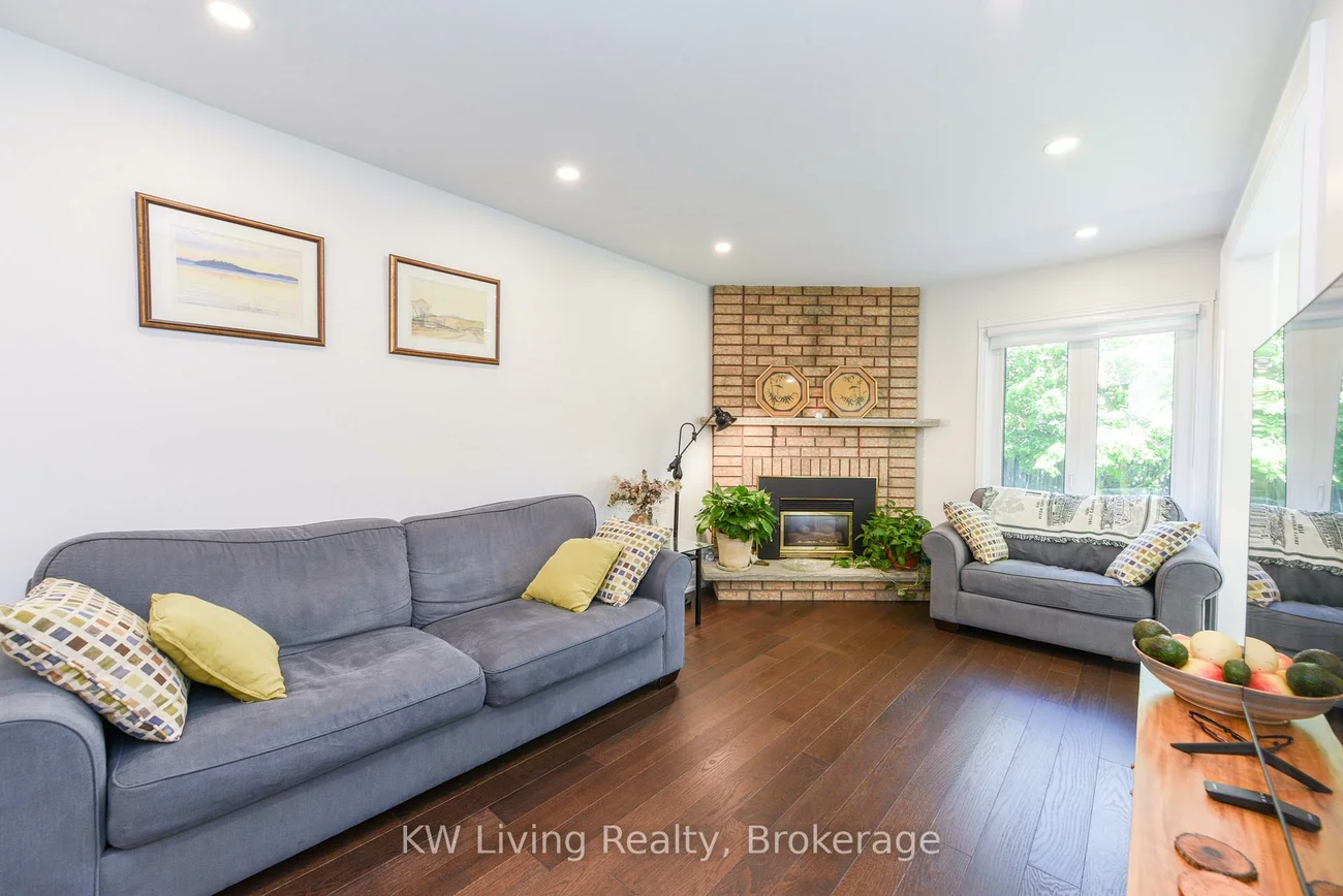 5055, Moulin Rouge, East Credit, Mississauga