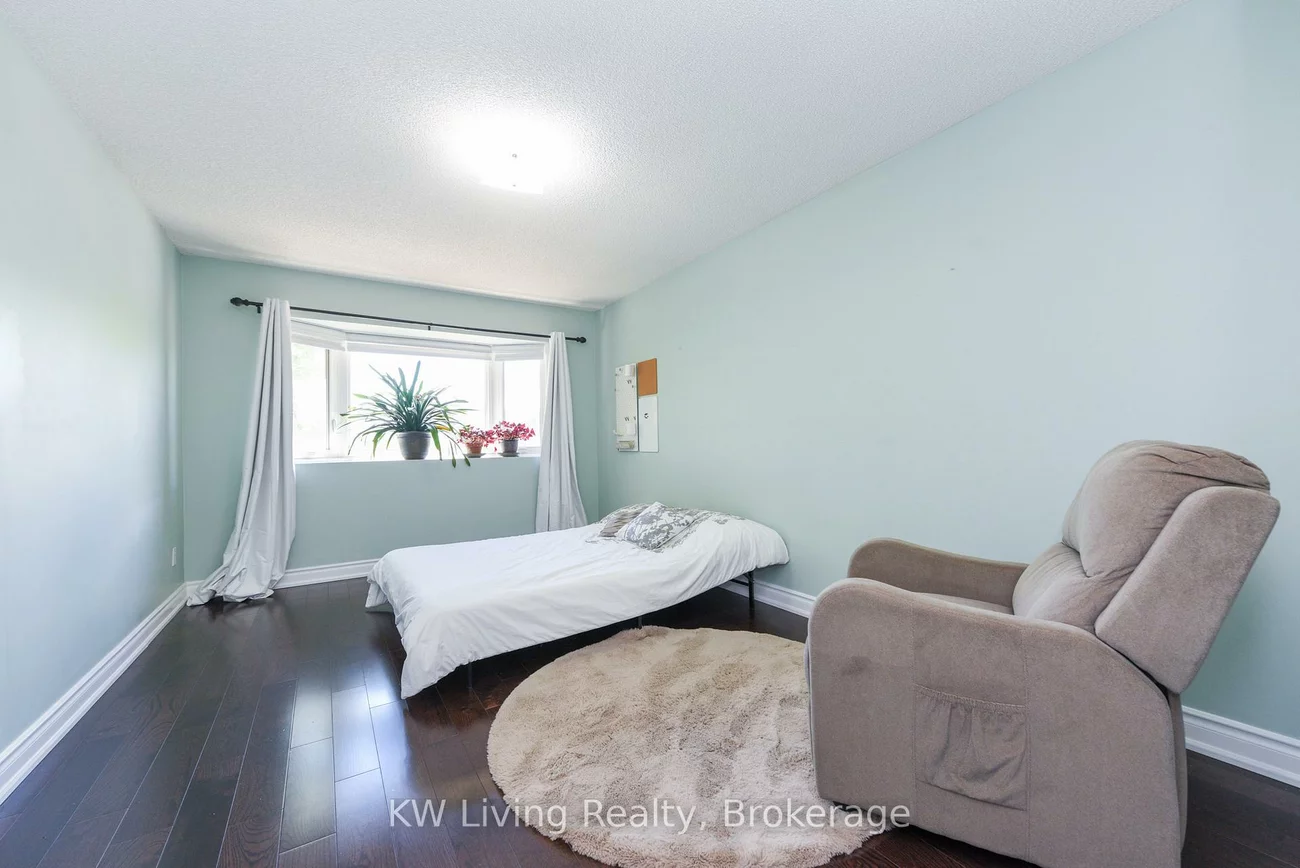 5055, Moulin Rouge, East Credit, Mississauga