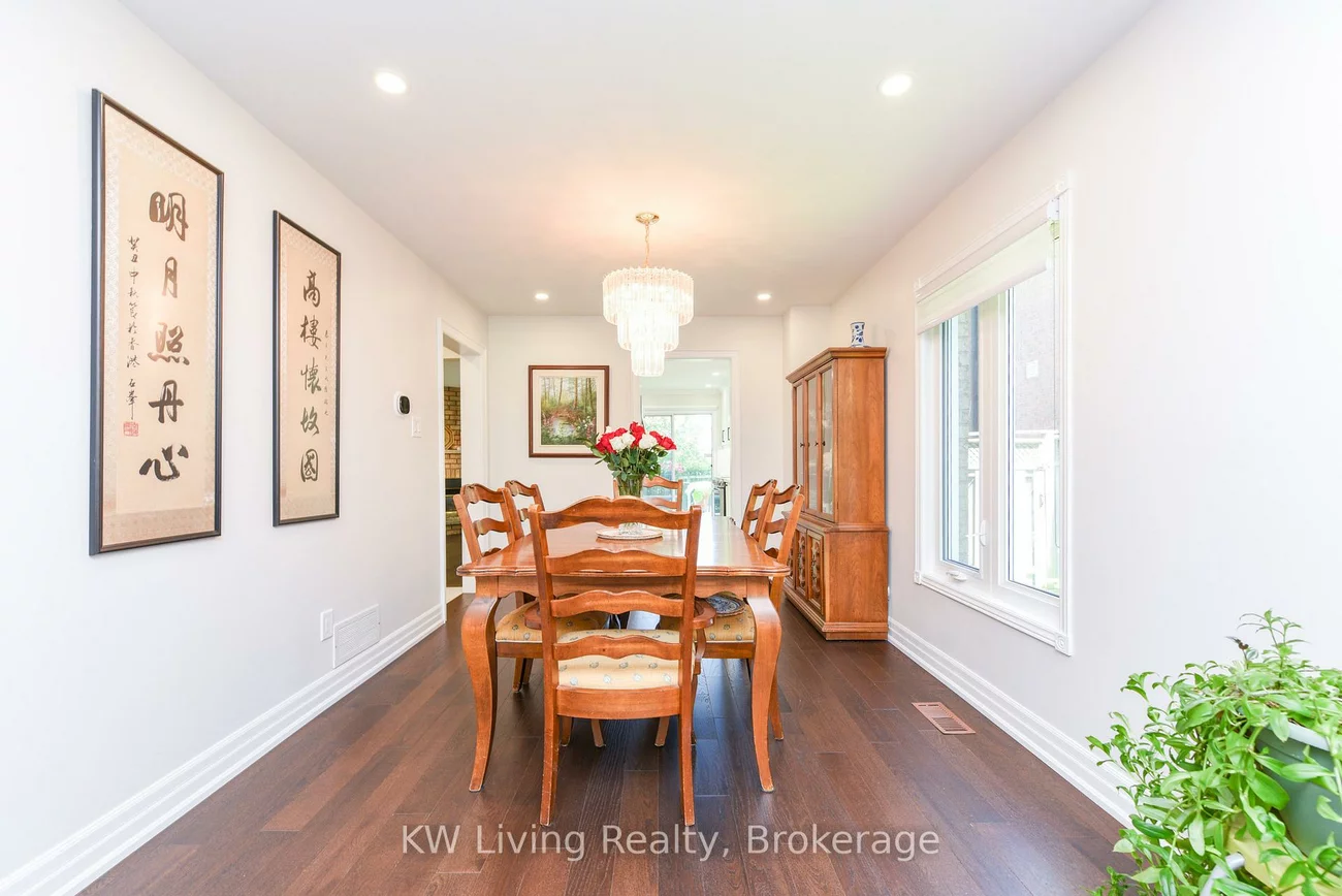 5055, Moulin Rouge, East Credit, Mississauga