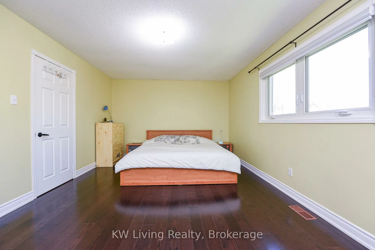 5055, Moulin Rouge, East Credit, Mississauga