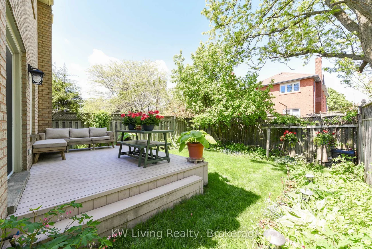 5055, Moulin Rouge, East Credit, Mississauga